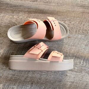 Crocs Women's Peach Brooklyn Sandals